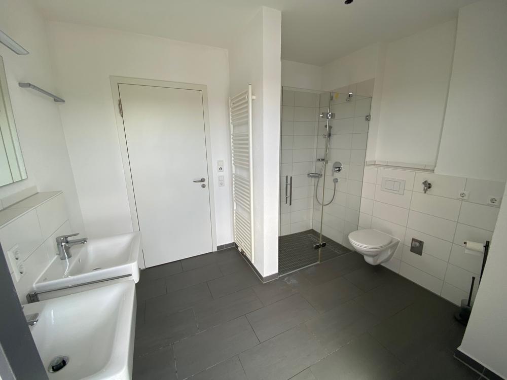 Penthouse im Herzen von Tettnang – Stilvolles Wohnen mit weitläufiger Terrasse und Wohlfühlambiente - Photo 5