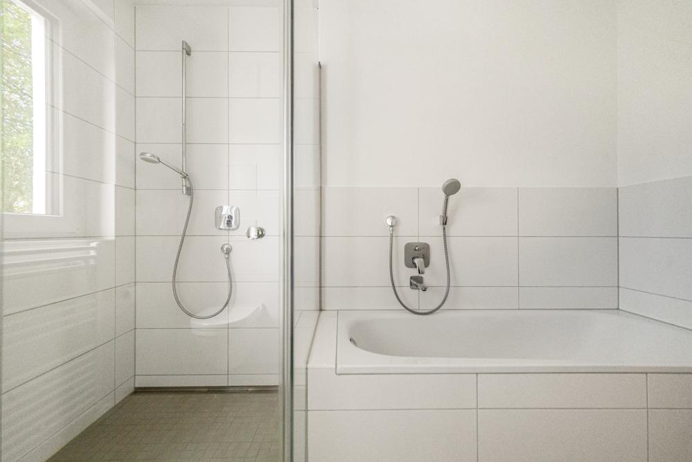 Moderne 4-Zimmer-Erdgeschosswohnung mit Terrasse in zentrumsnaher Lage von Friedrichshafen - Photo 4