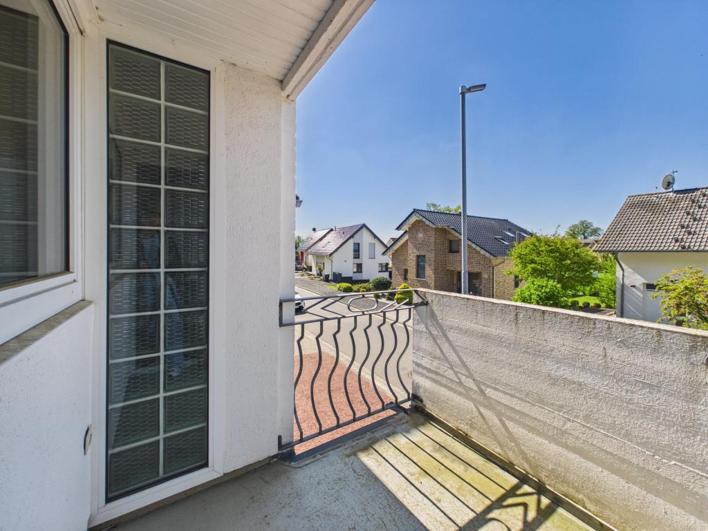 Stilvolles Wohnen zur Miete mit Kaminofen & Balkon in Linnich-Welz! - Foto 5