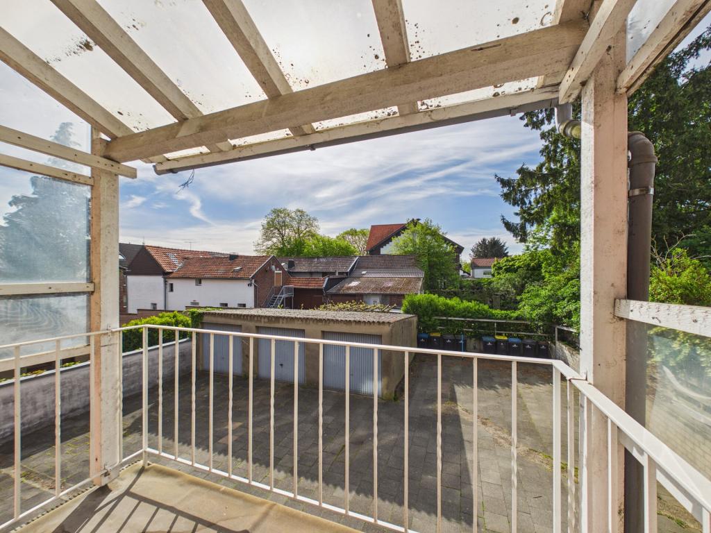 Helle und großzügige Obergeschosswohnung mit Balkon & Garage in Geilenkirchen-Tripsrath! - Photo 3