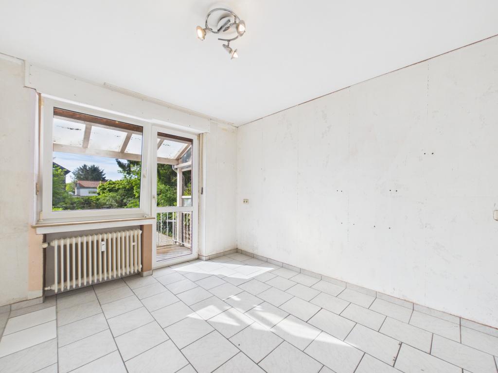 Helle und großzügige Obergeschosswohnung mit Balkon & Garage in Geilenkirchen-Tripsrath! - Photo 1