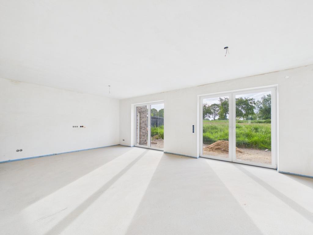 Energieeffizientes Neubauhaus mit Garage und Garten in ruhiger Wohnlage von Langbroich! - Foto 1
