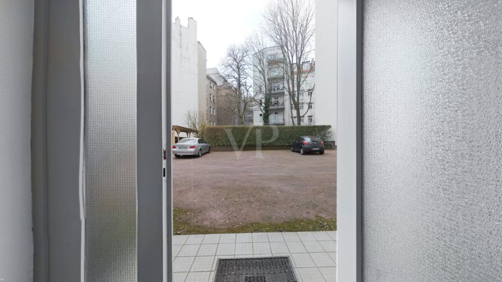 Ausgang_zum_Parkplatz__1