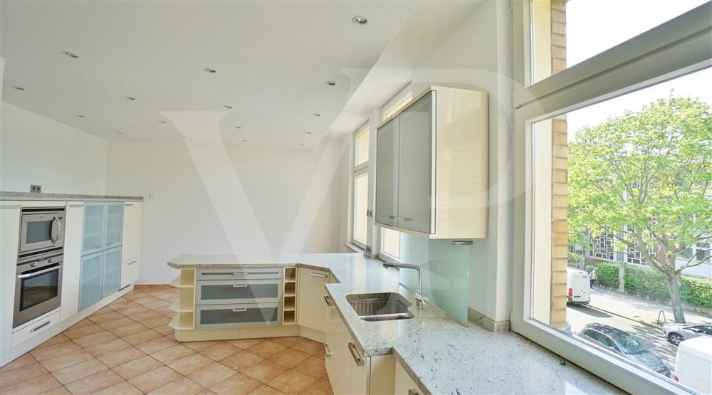 Großzügige Maisonette mit Terrasse, Wintergarten, Kamin & Sauna - Photo 5