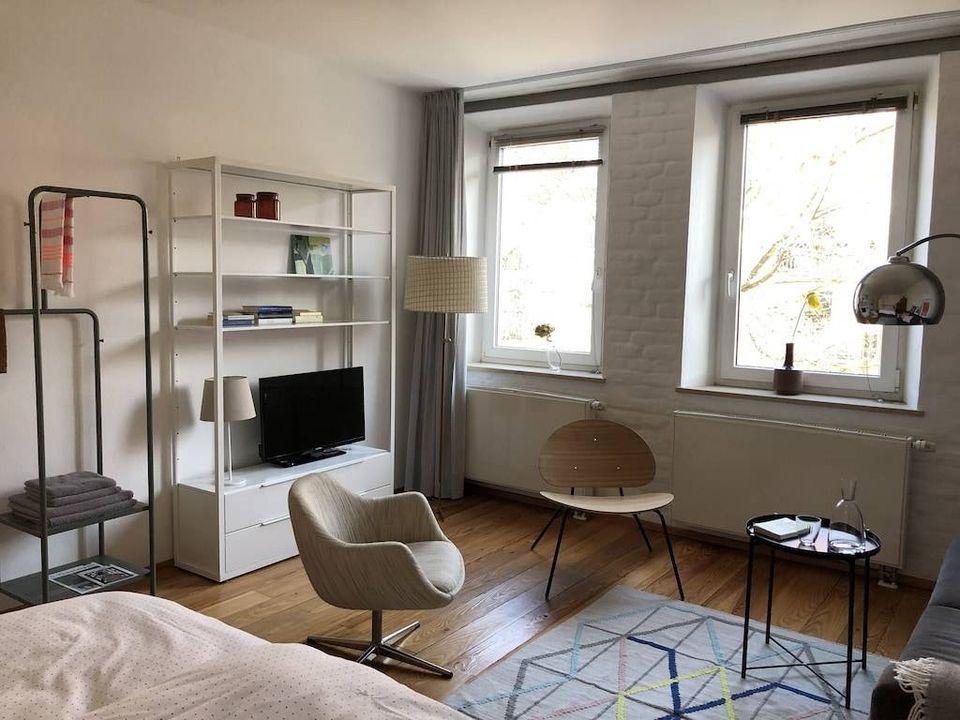 Wohnung mit 2 Zimmern und Balkon in Augsburg - Photo 2