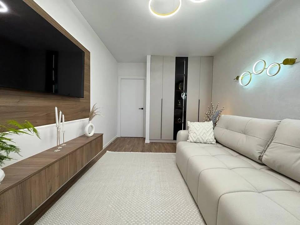 Luxuriöse 2-Zimmer-Wohnung mit Balkon und Stellplatz im 1. OG - Foto 2