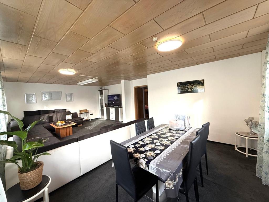 Tolle 4 Zimmer Wohnung - Foto 1