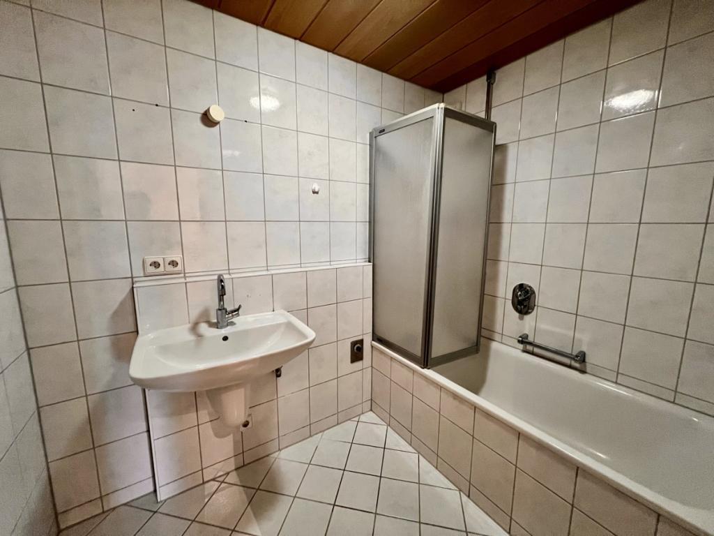 Bad mit Waschmaschinenanschluß