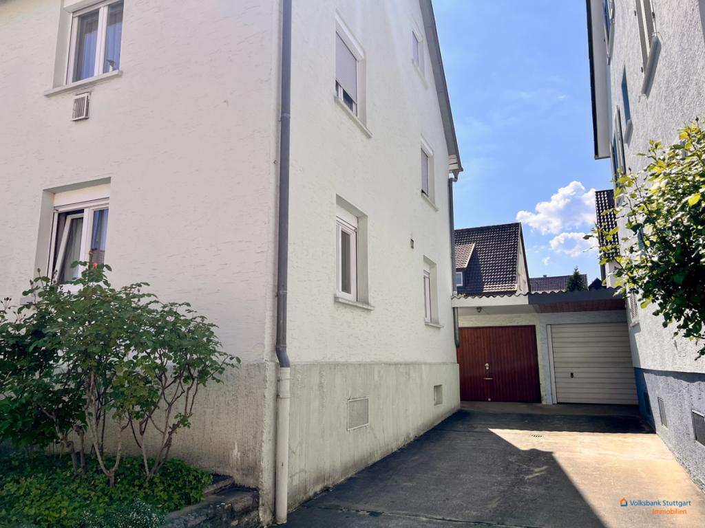 Zufahrt zur Garage