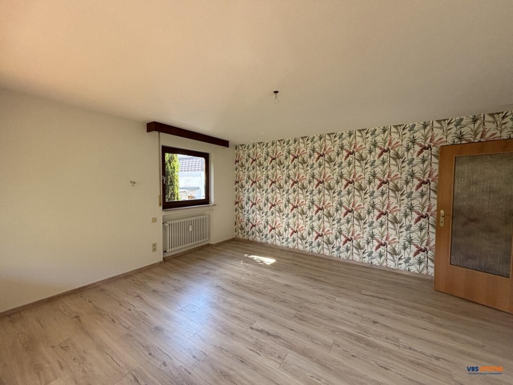 Wohnen in Ditzingen: Gepflegte 3,5-Zimmer-Wohnung in guter Lage - Photo 2