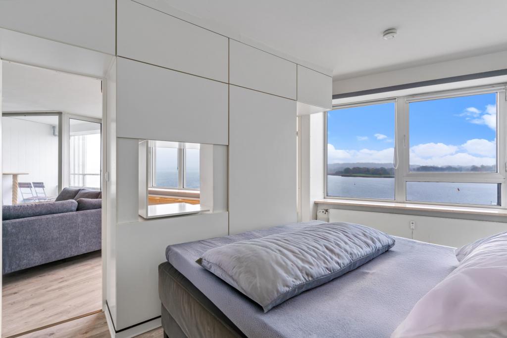 Schlafzimmer, Ansicht I