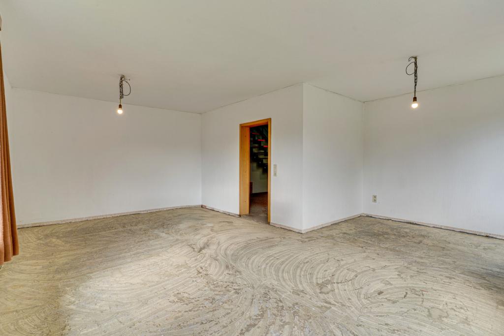 Wohn-/Esszimmer Ansicht III