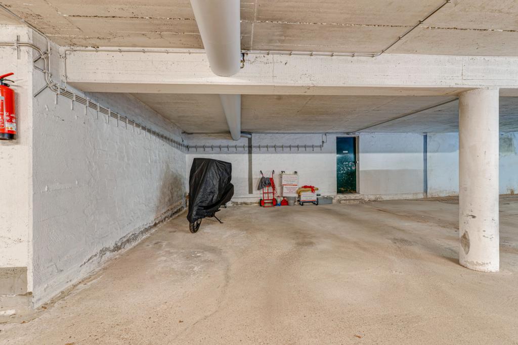 Tiefgaragenstellplatz