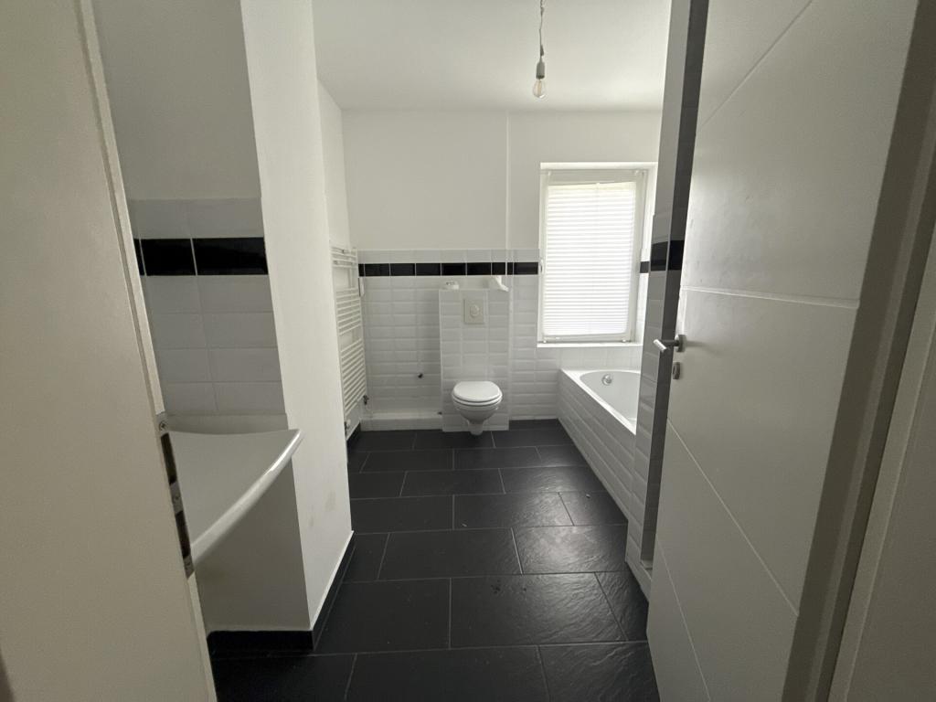 Badezimmer, Ansicht I