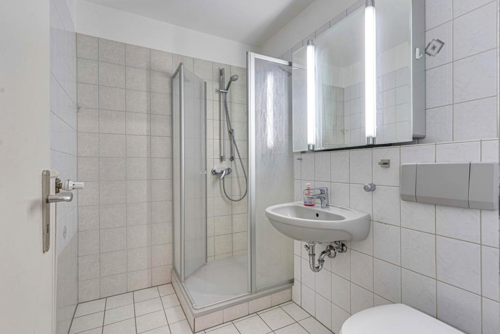 Badezimmer Ansicht I