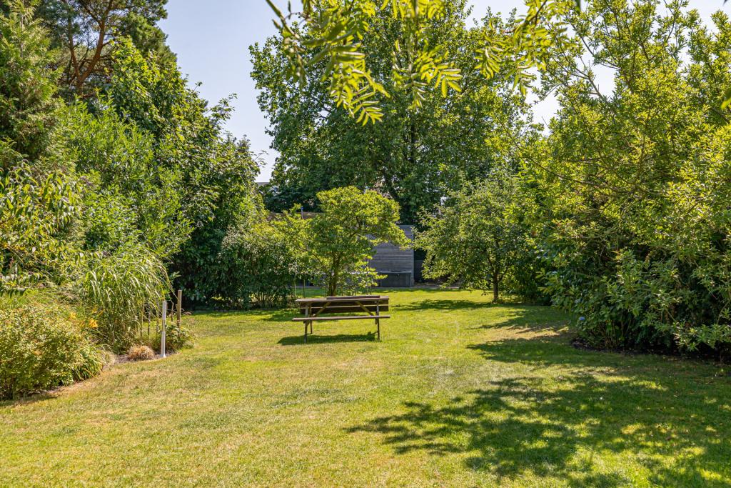 Garten Ansicht I