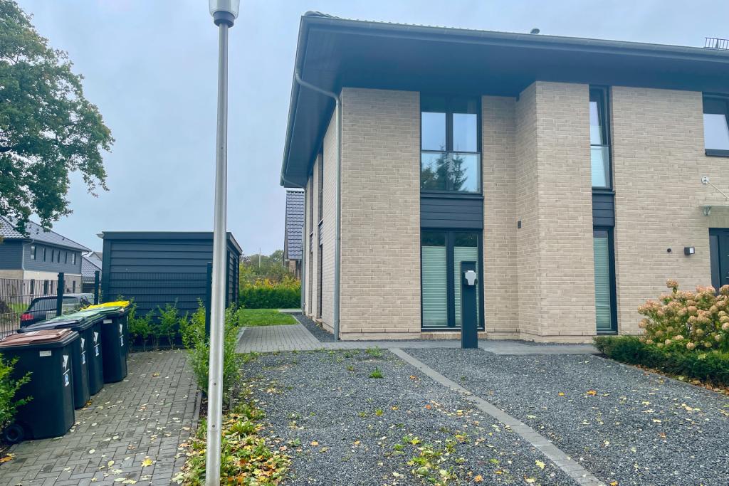 Stellplätze vor der Tür