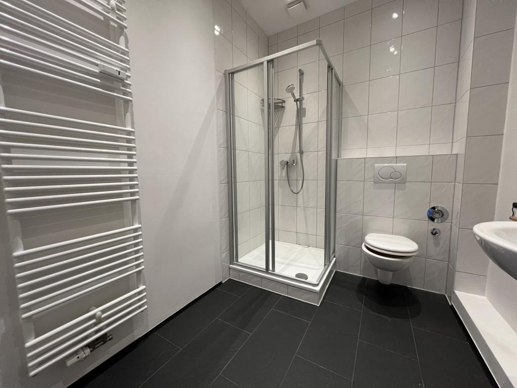 Altbaucharme trifft Wohnkomfort – 3-Zimmer-Wohnung mit EBK & modernem Bad - Foto 4