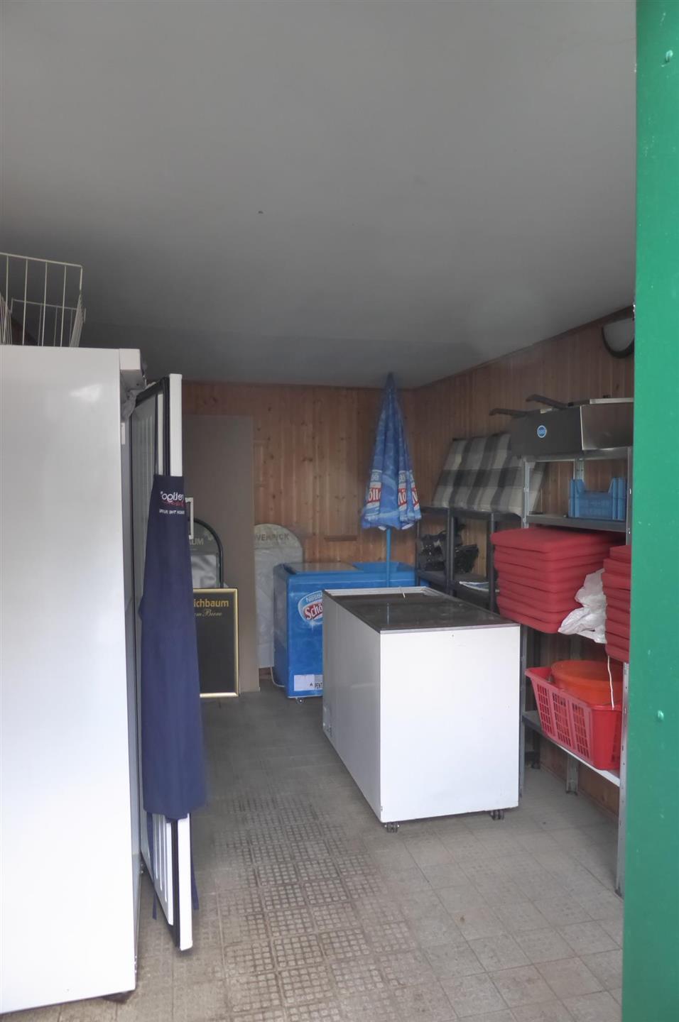 Lager im Außengelände