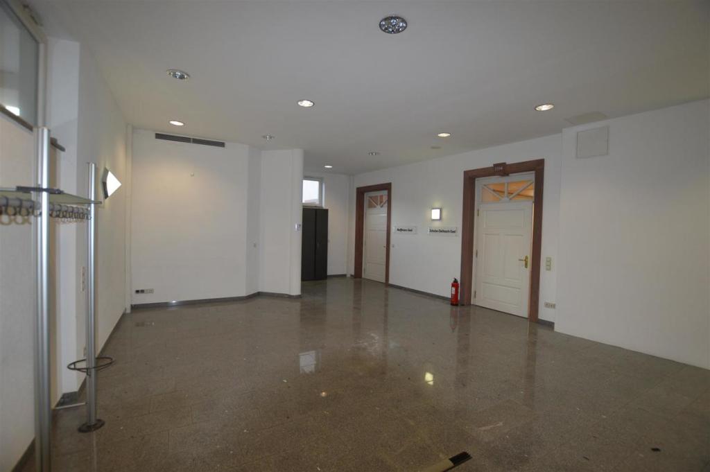 Zugang in die Räume vom Foyer aus