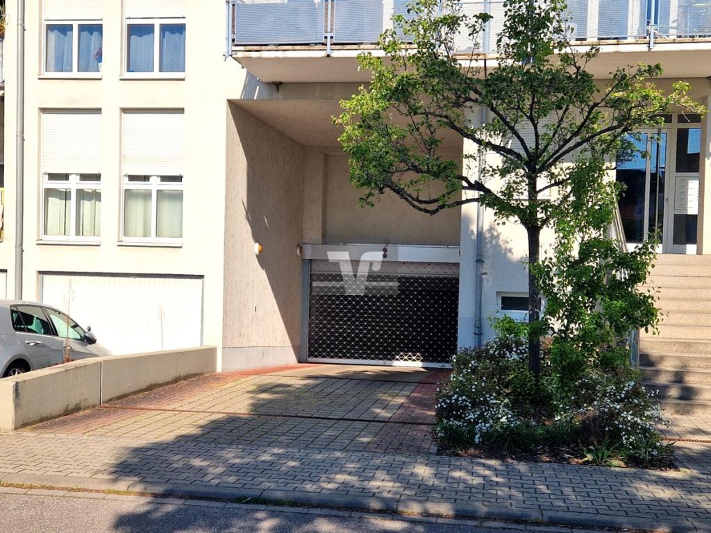 Zu- und Ausfahrt zum Pkw-Tiefgaragenabstellplatz
