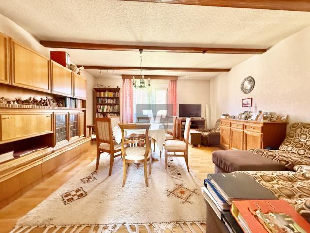 Wohnen + Essen im OG