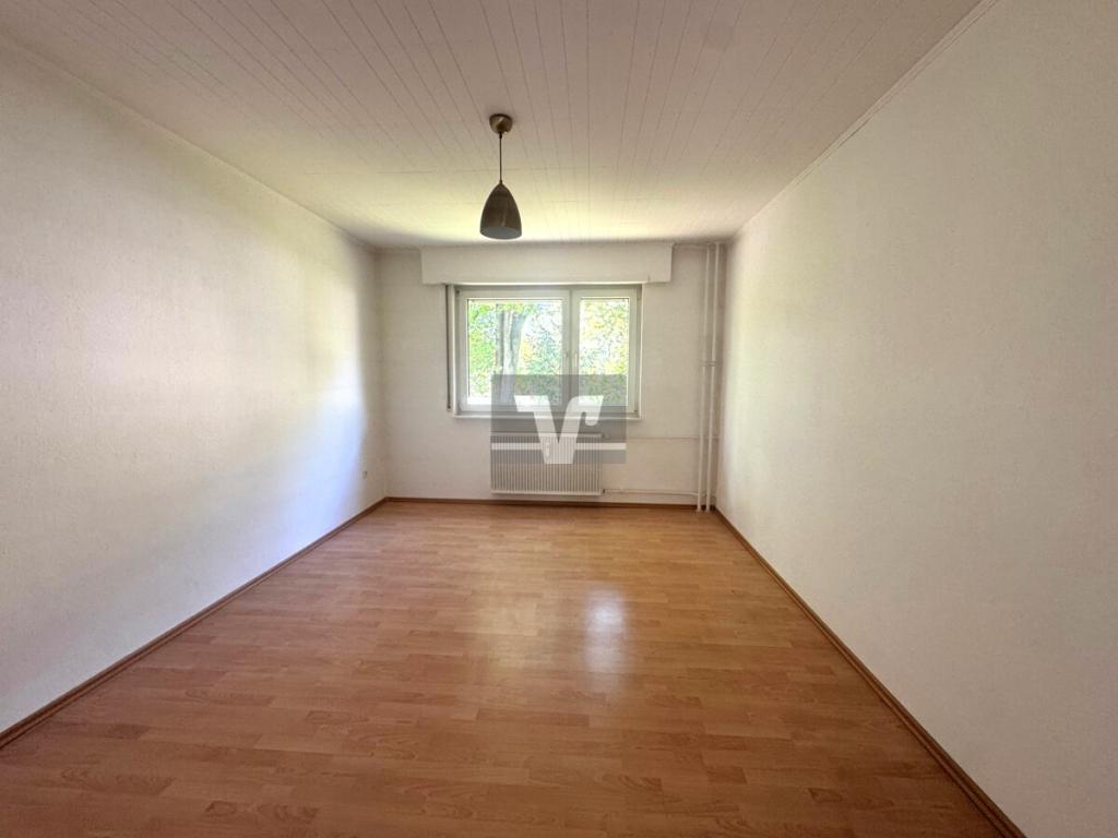 Schlafzimmer mit Blick ins Grüne 