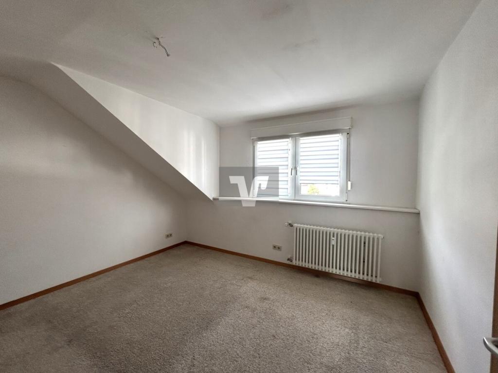 Geräumiges Schlafzimmer