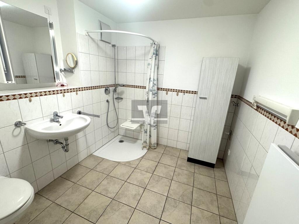 Barrierefreie Seniorenwohnung mit 2 Balkonen, TG-Stellplatz und EBK - Limburgerhof! - Foto 5