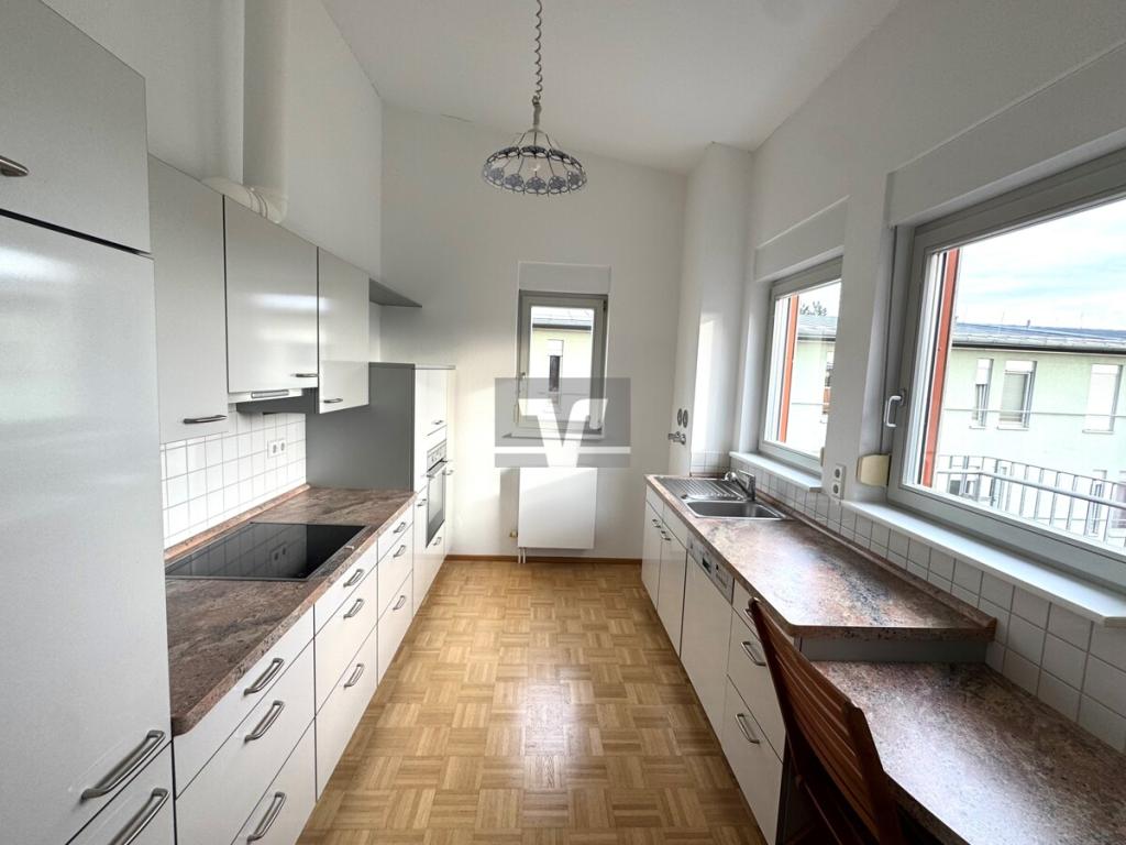 Barrierefreie Seniorenwohnung mit 2 Balkonen, TG-Stellplatz und EBK - Limburgerhof! - Foto 4