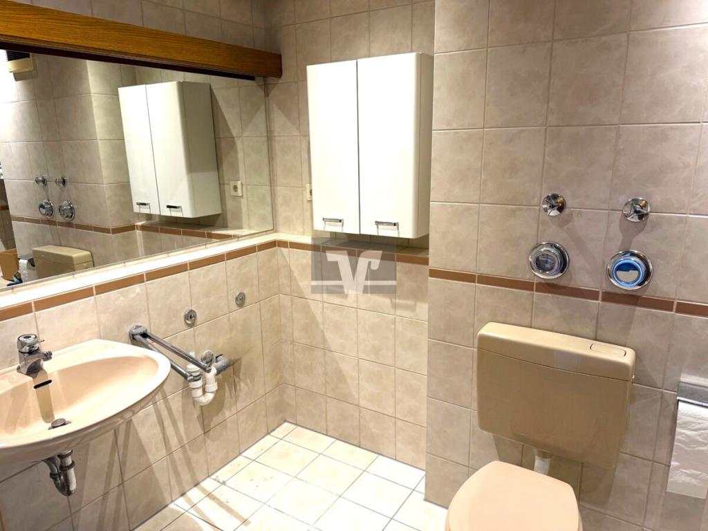 Limburgerhof: Attraktive 3,5 ZKB Wohnung mit großer Süd-Loggia und Pkw-Stellplatz! - Foto 2