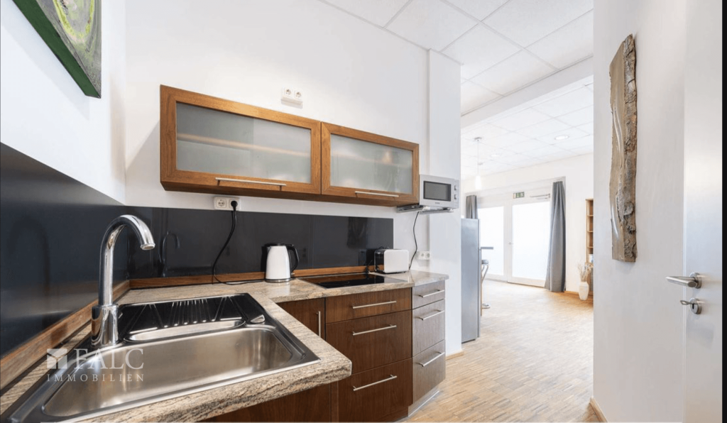 Einziehen und wohlfühlen: Stilvolles, vollmöbliertes 2-Zimmer-Apartment mit TG-Stellplatz im Zentrum von Aichach (Wohnen auf Zeit) - Foto 2