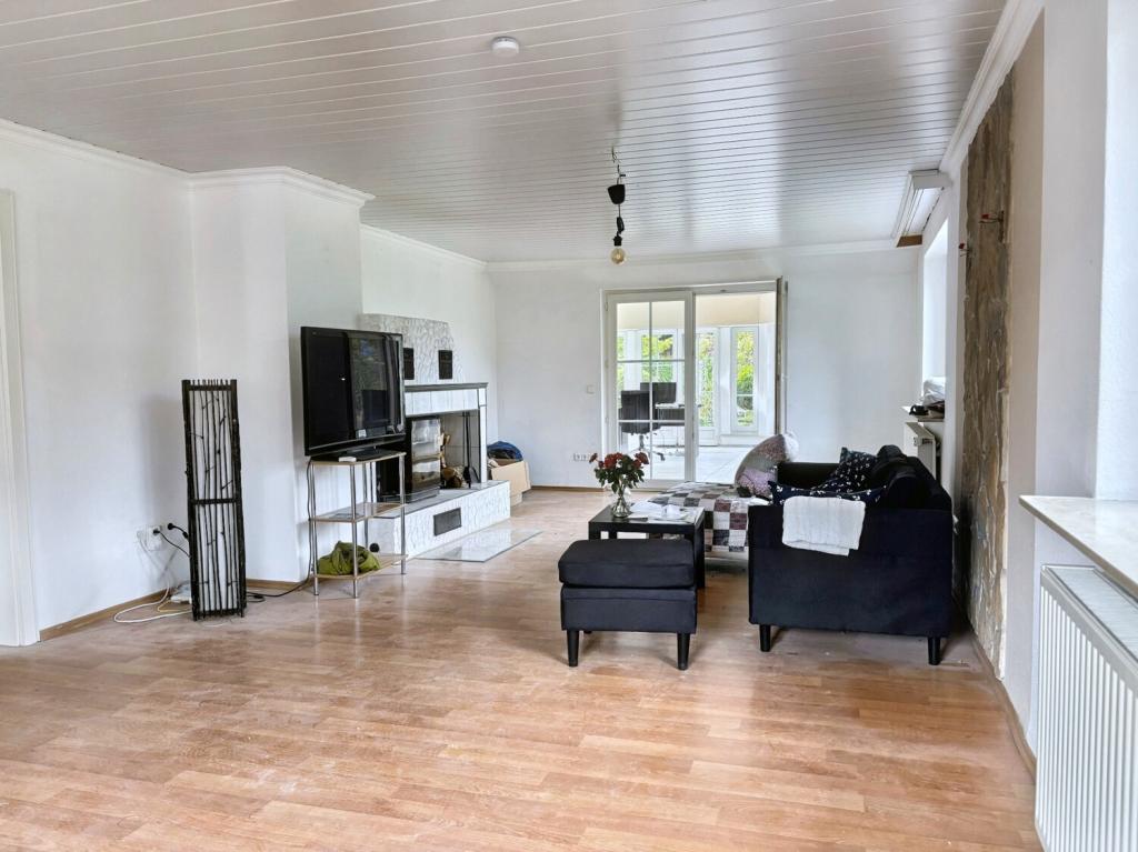 Wohn- & Esszimmer Haupthaus