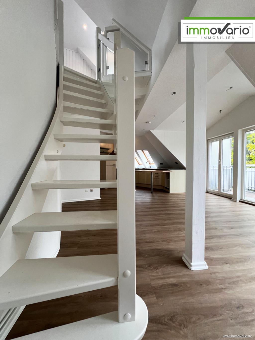 Treppe zu Etage 2