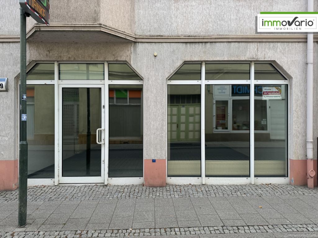 Schaufenster Straßenseite