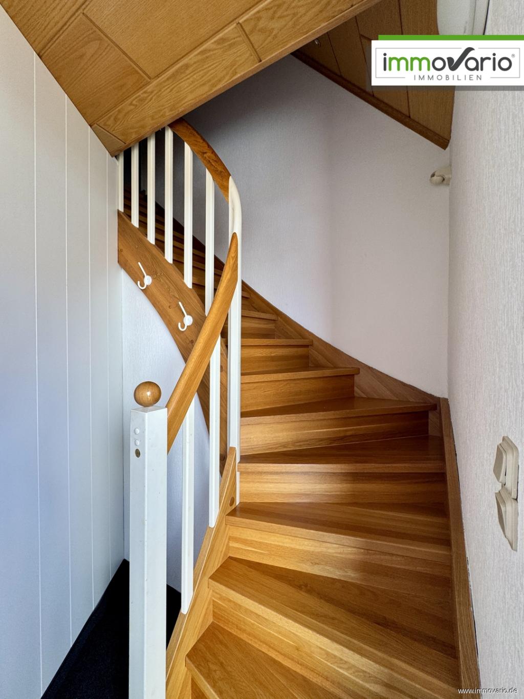 Treppe zur Whg. Haus 1