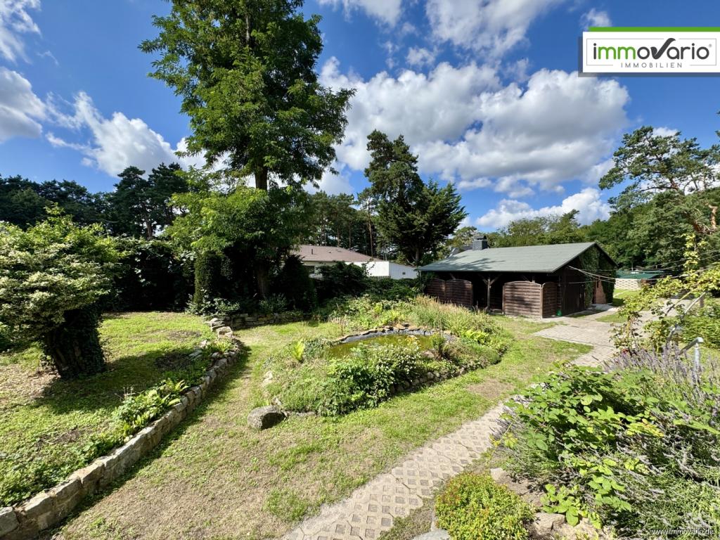 Garten mit Teich