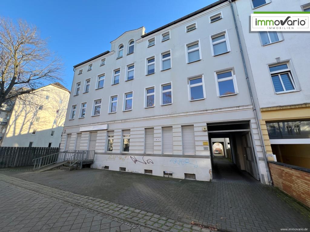 Einfache 3-Raum-Wohnung mit Balkon, Tageslichtbad, Wanne & Dusche, Abstellraum. Stellplatz möglich - Foto 4