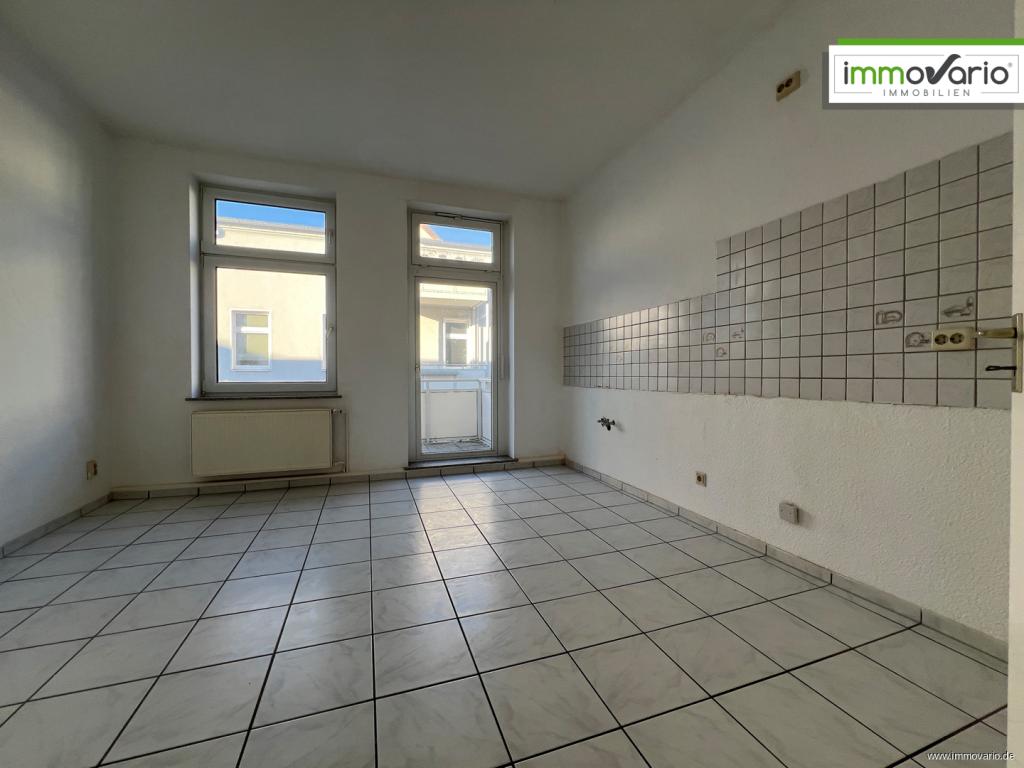 Helle, einfache 3-Raum-Wohnung mit Balkon, Tageslichtbad, Wanne und Abstellraum. Stellplatz möglich - Foto 5
