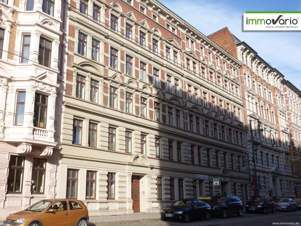 Wohnen in der Altstadt! Schöne, helle 2-Raum-Dachgeschosswohnung mit Tageslichtbad, Wanne & Dusche - Foto 4
