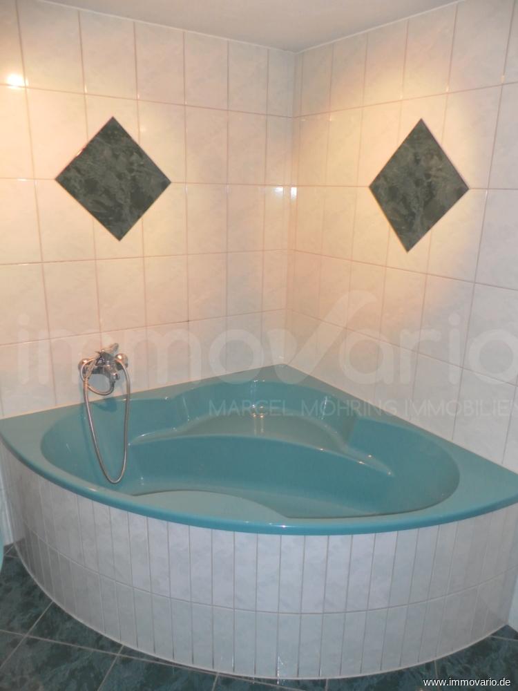 Schöne 2 Zimmer Wohnung mit Balkon und Einbauküche in Kroppenstedt am Markt. - Photo 5