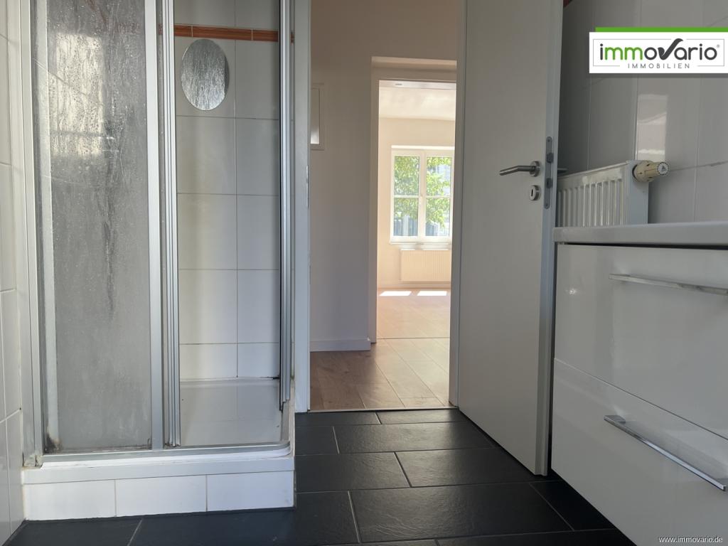 Zentral wohnen in der Altstadt. Schöne 3-Raum-Wohnung mit Tageslichtbad & Balkon. Stellplatz möglich - Foto 3