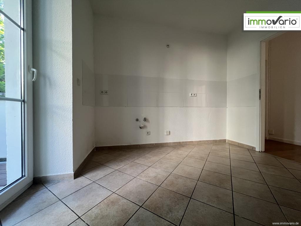 Zentral wohnen in der Altstadt. Schöne 3-Raum-Wohnung mit Tageslichtbad & Balkon. Stellplatz möglich - Foto 2