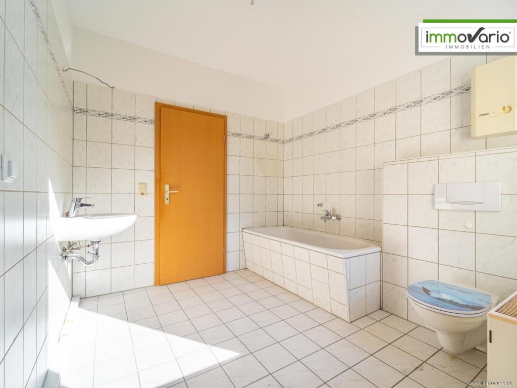 Am Ende der Straße - Gepflegte 2-Zimmer-Wohnung mit Balkon, Blick ins Grüne und Gartennutzung - Photo 4