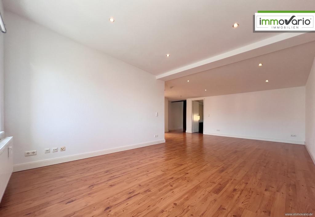 Traumhafte Dachgeschosswohnung im Herzen Magdeburgs mit Altbauflair, Wannenbad und Dachterrasse! - Foto 1