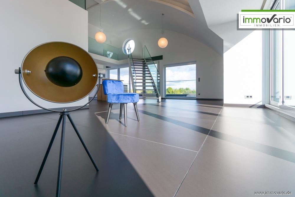 Exklusive Penthousewohnung auf 2 Ebenen mit Blick auf die Elbe, Fußbodenheizung und großer Terrasse! - Photo 1