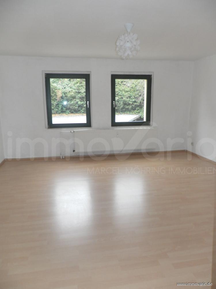 Schöne 2 Zimmer Wohnung mit Balkon und Einbauküche in Kroppenstedt am Markt. - Foto 1