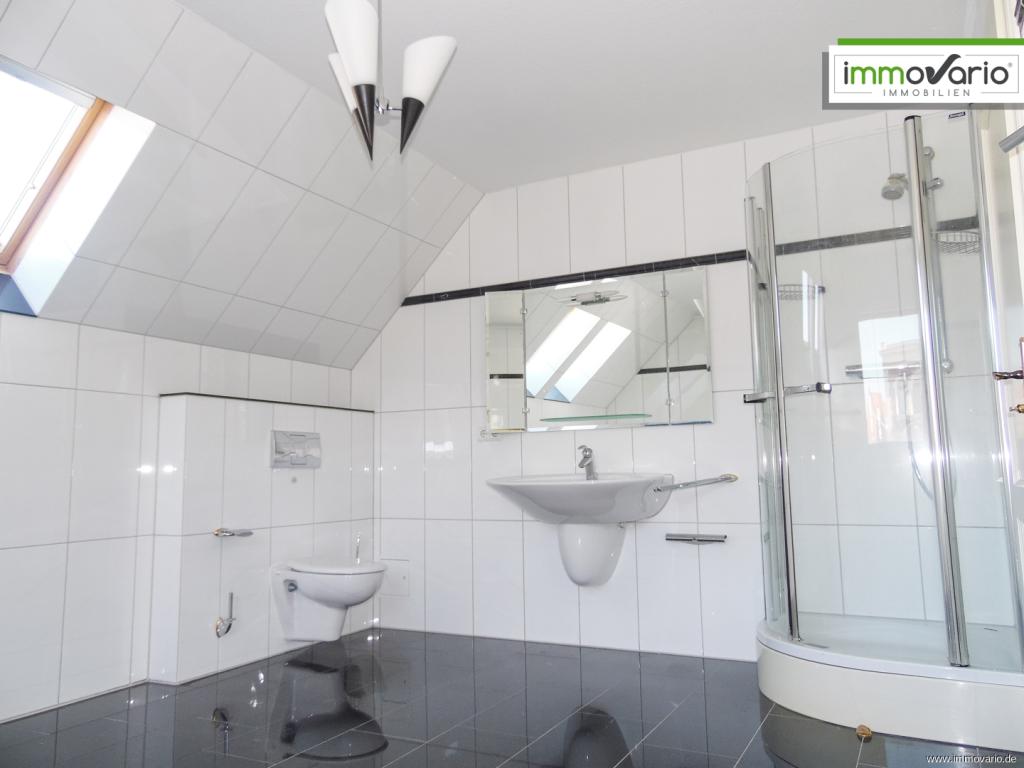 Schöne 3-Raum-Maisonette-Wohnung mit großer Dachterrasse, Tageslichtbad, inkl. 2 Stellplätze. - Photo 5