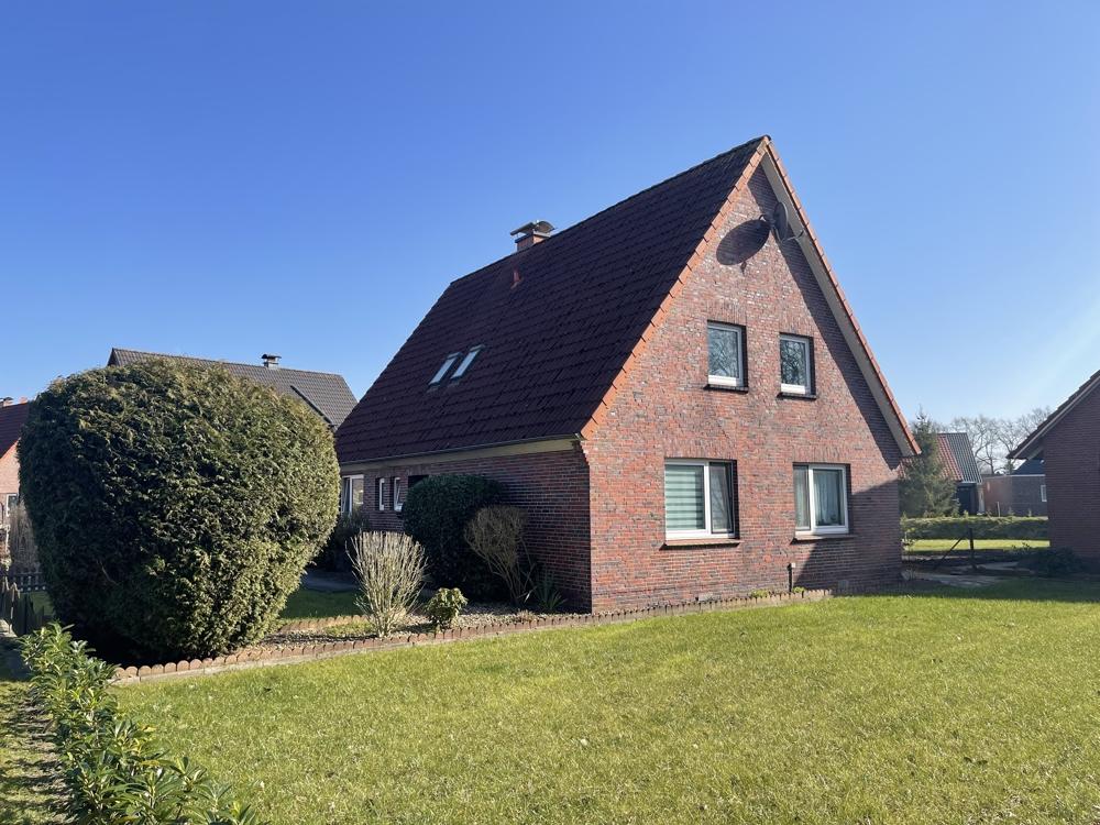 Immobilie in Schortens - Zwei Wohnungen, ein Haus! - Bild 1