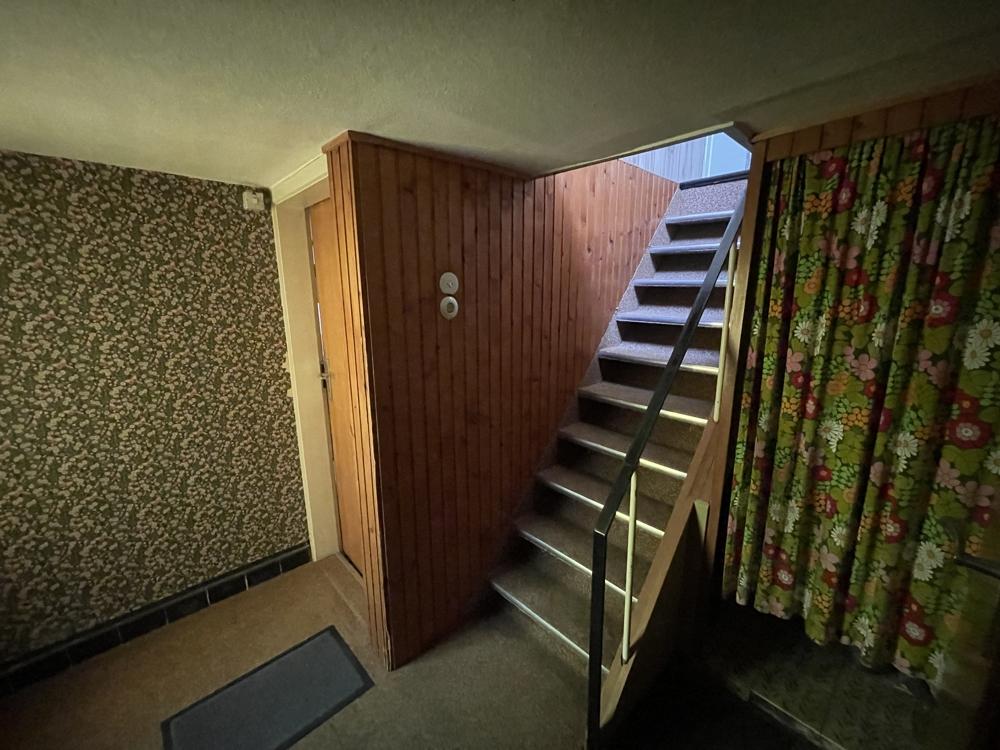 Haupthaus Treppe im Anbau hinten
